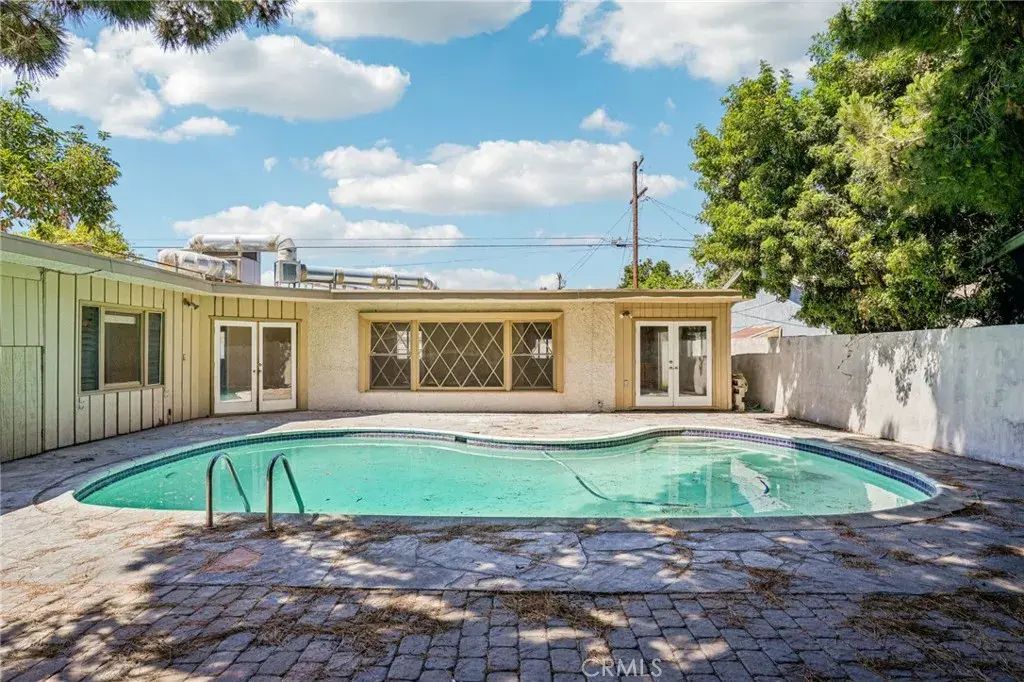 1829 E Jackson Street, Long Beach