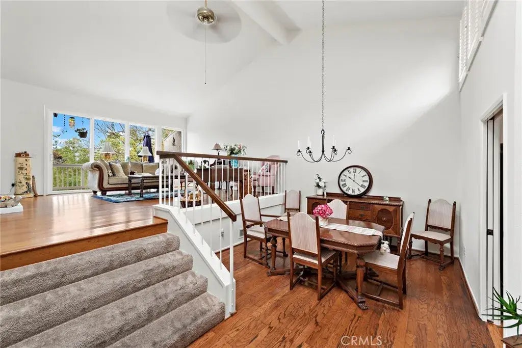 21 Rustling Wind 21, Irvine