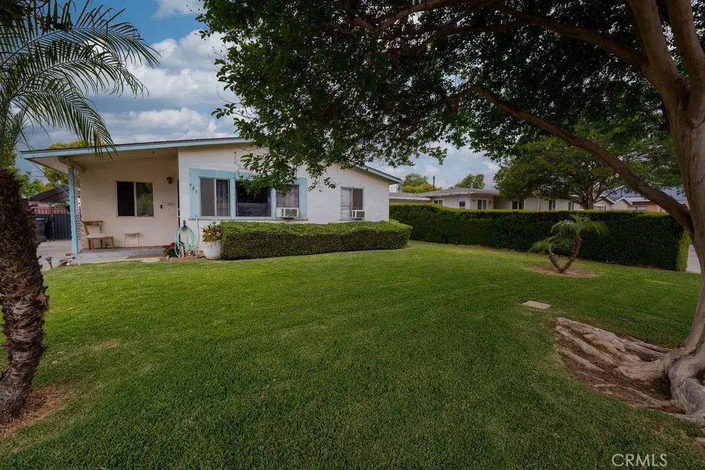 427 N Walnuthaven Drive, West Covina