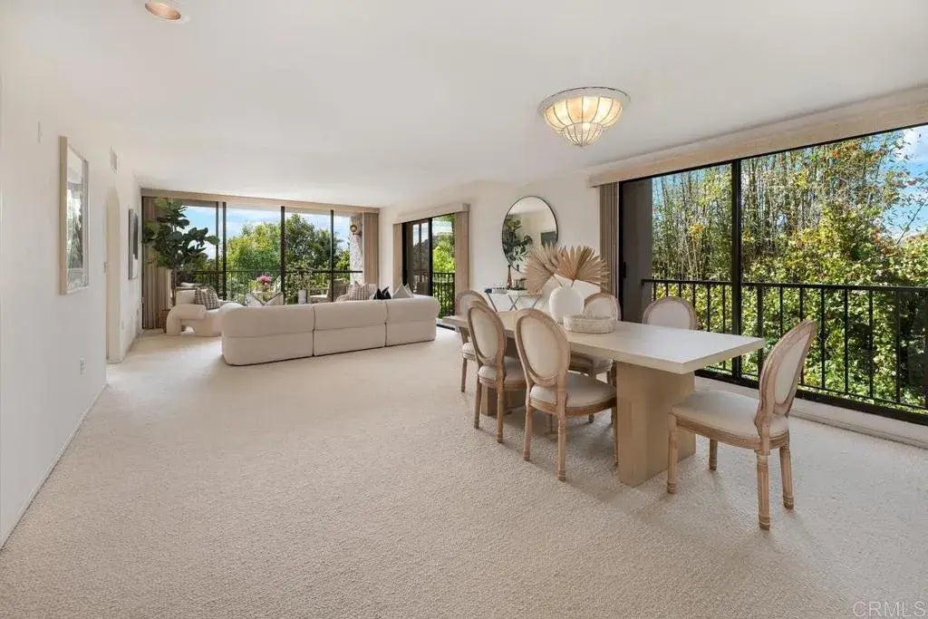 2500 Torrey Pines Road 305, La Jolla