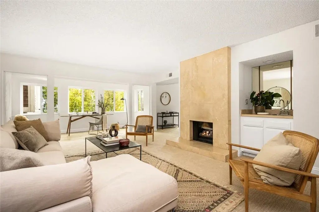 4050 Via Dolce 241, Marina Del Rey