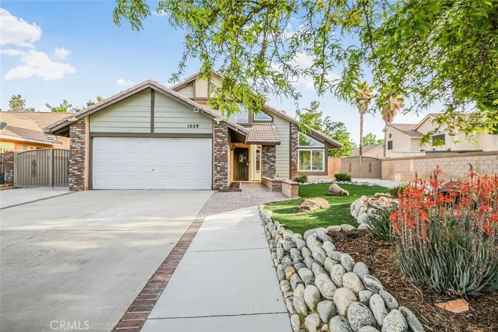 1029 Lillian Court, Lancaster