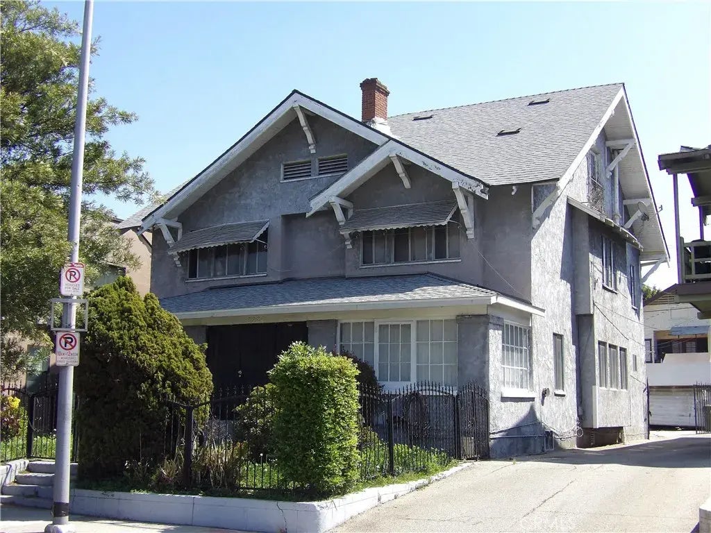 2924 S Normandie Avenue, Los Angeles