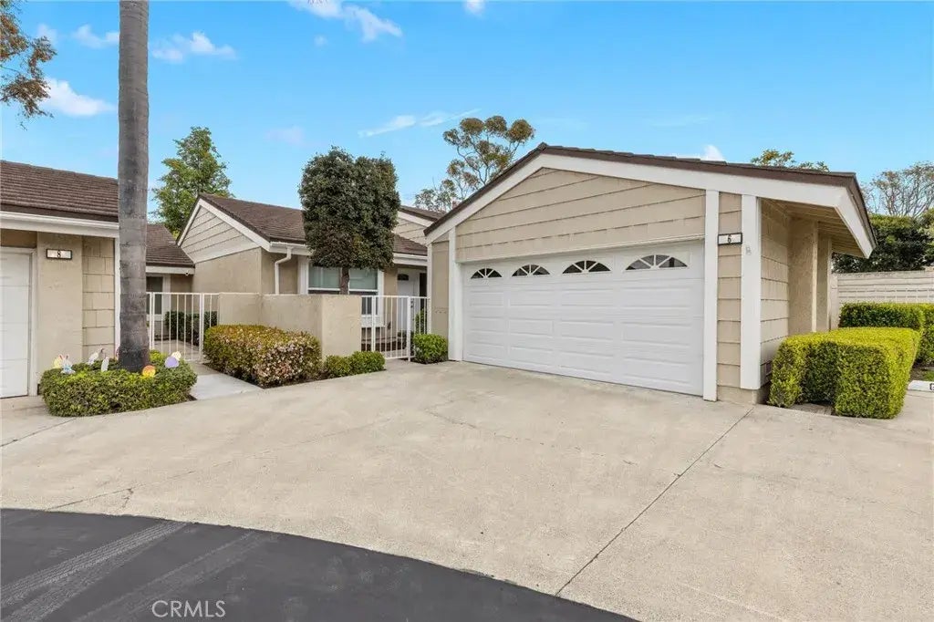 6 Lone Pne 9, Irvine