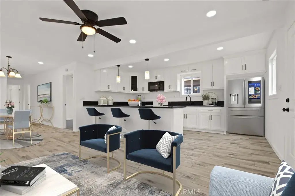 144 E 77th Street, Los Angeles