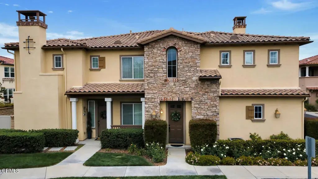 23927 Brescia Drive, Valencia