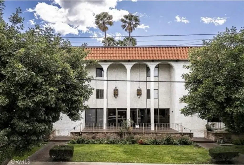 1146 E Lexington Ave 106, Glendale