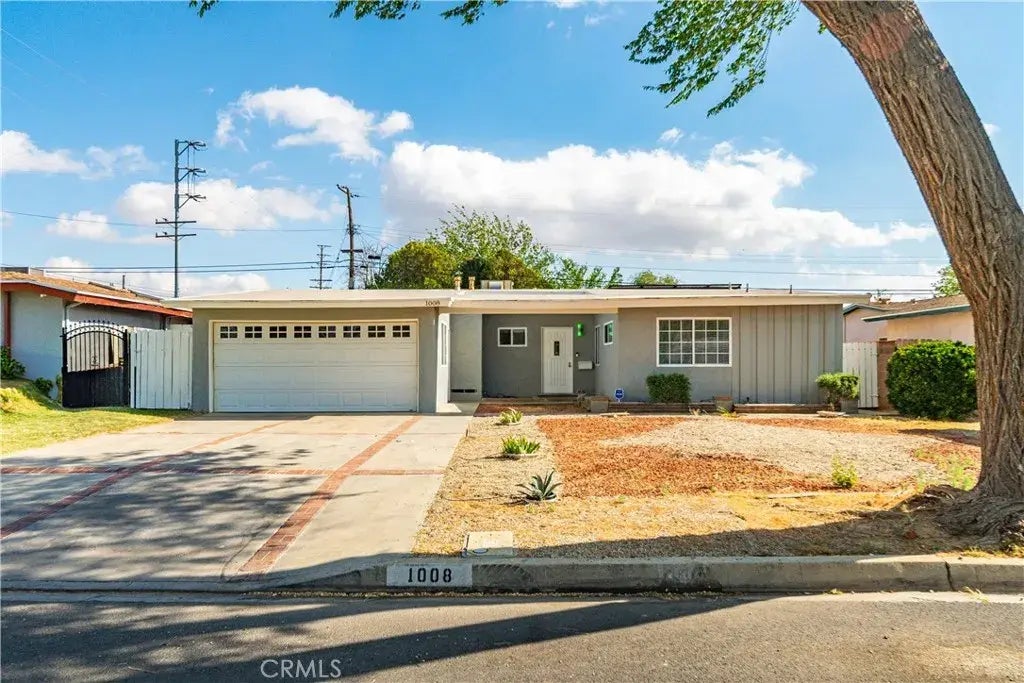 1008 W Avenue J13, Lancaster