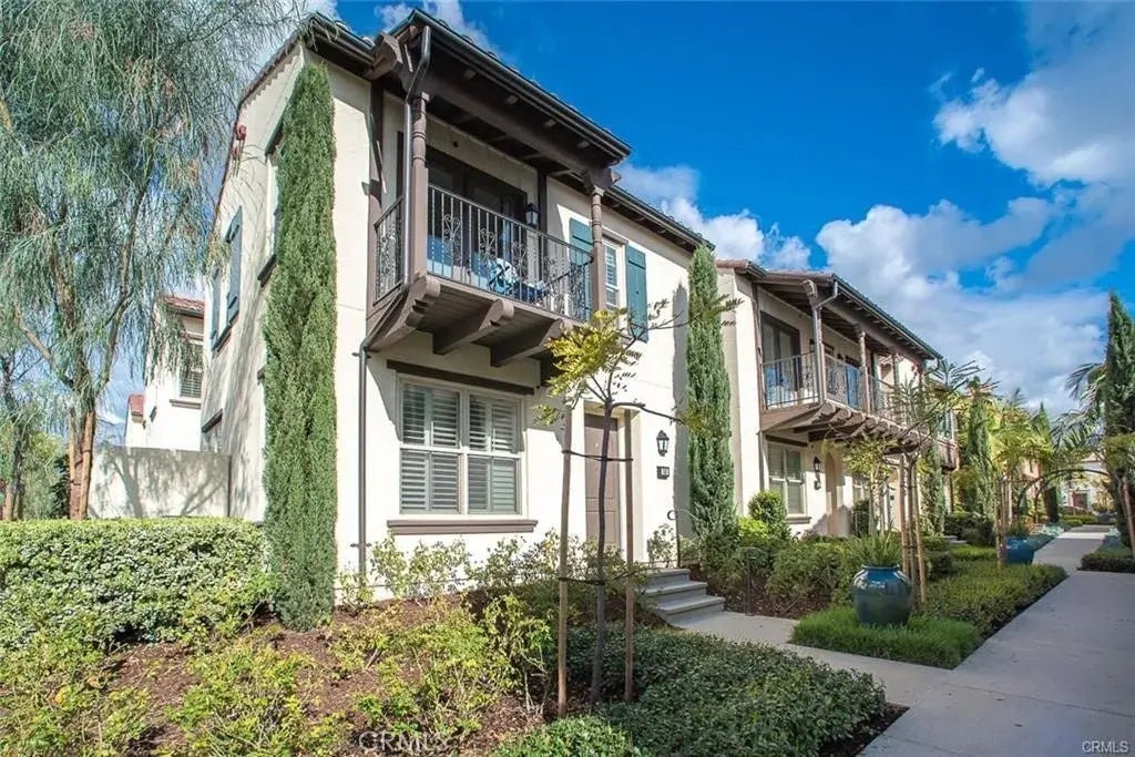 50 Emerald Clover, Irvine