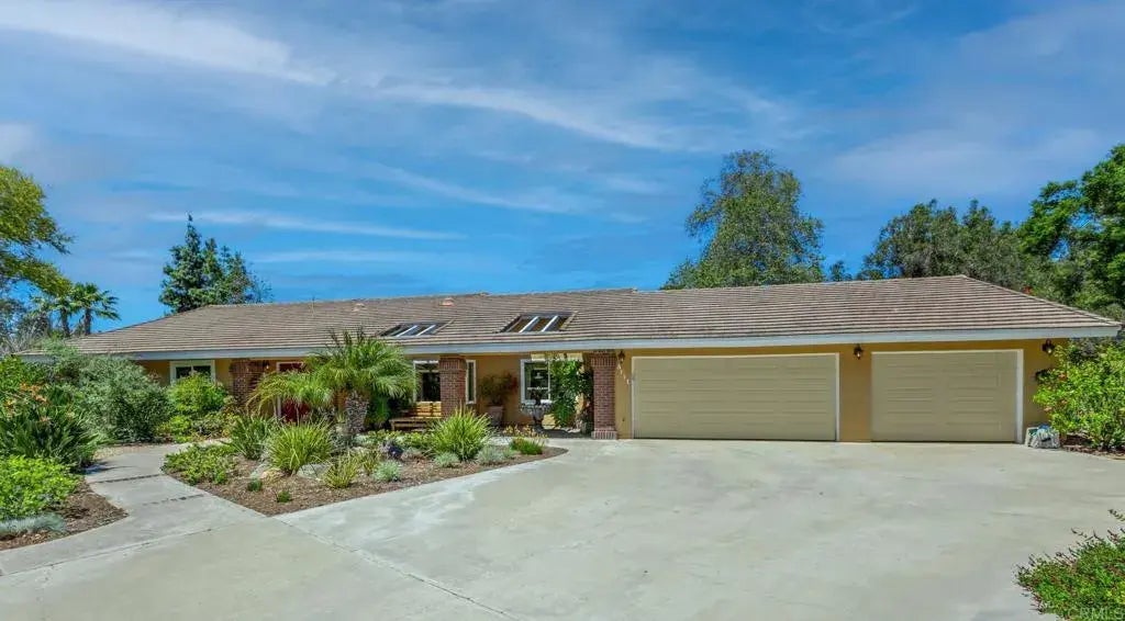 3111 Sunflower Glen Court, Jamul