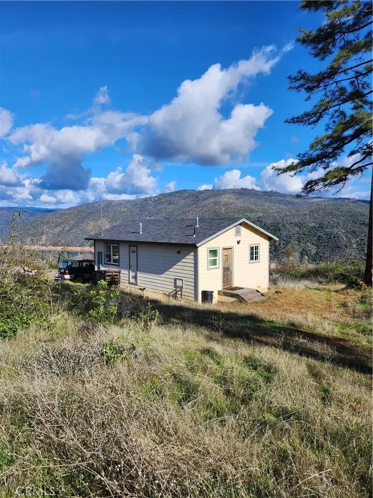 3901 Tippy Top Road, Oroville
