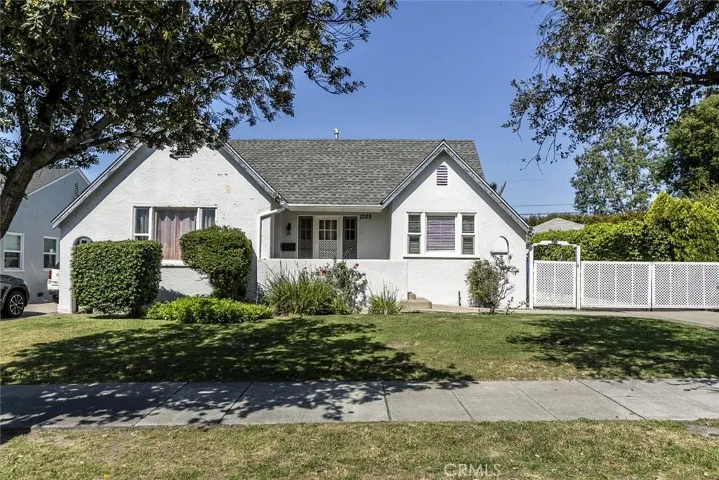 1325 Idlewood Road, Glendale