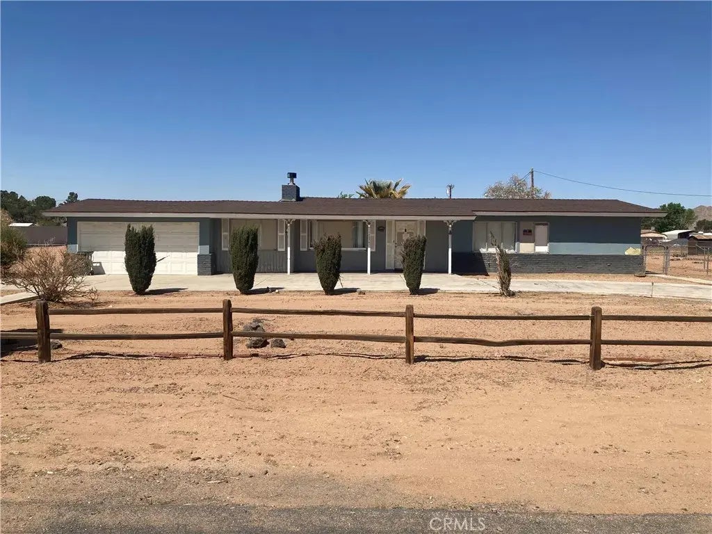 15374 Erie Road, Apple Valley