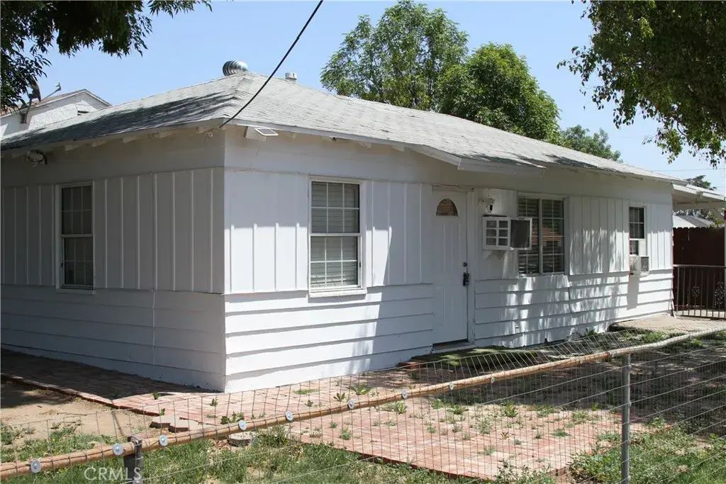 15258 La Valle Street, Sylmar
