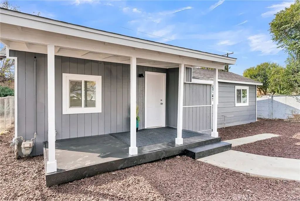 3408 Spruce Street, Riverside