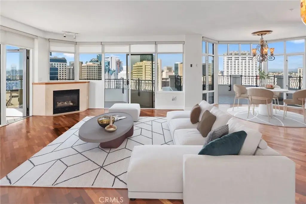 700 W Harbor Drive 2301, DOWNTOWN