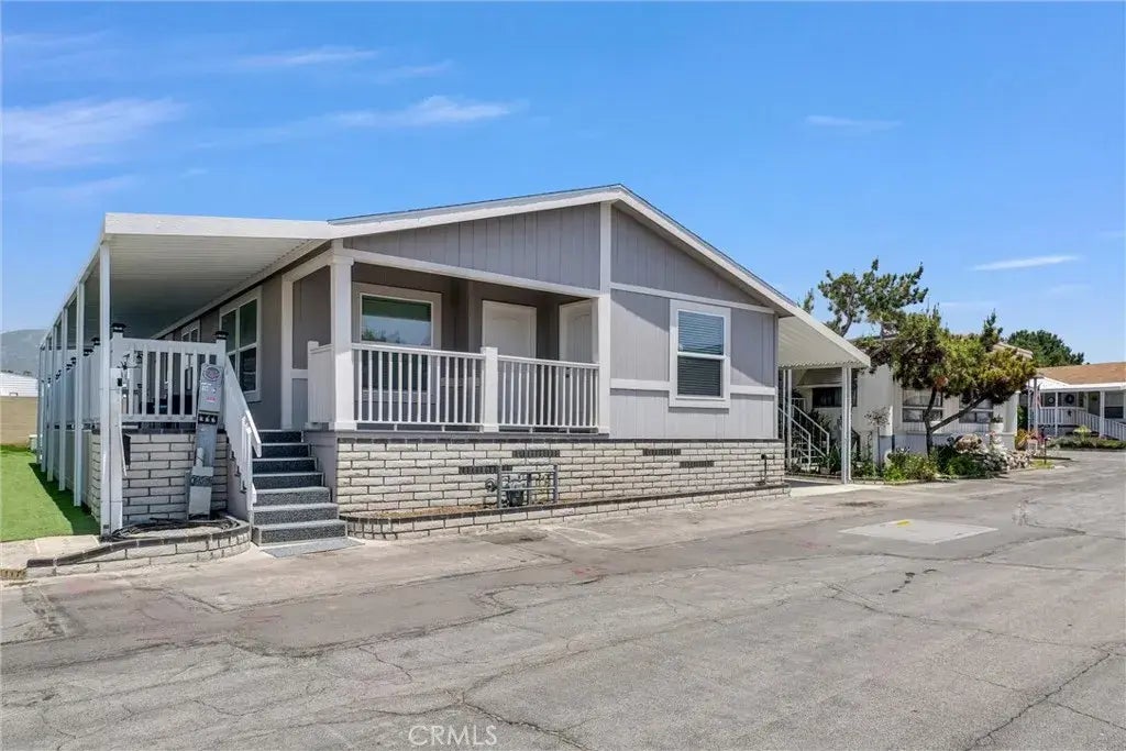 3530 Damien 194, La Verne