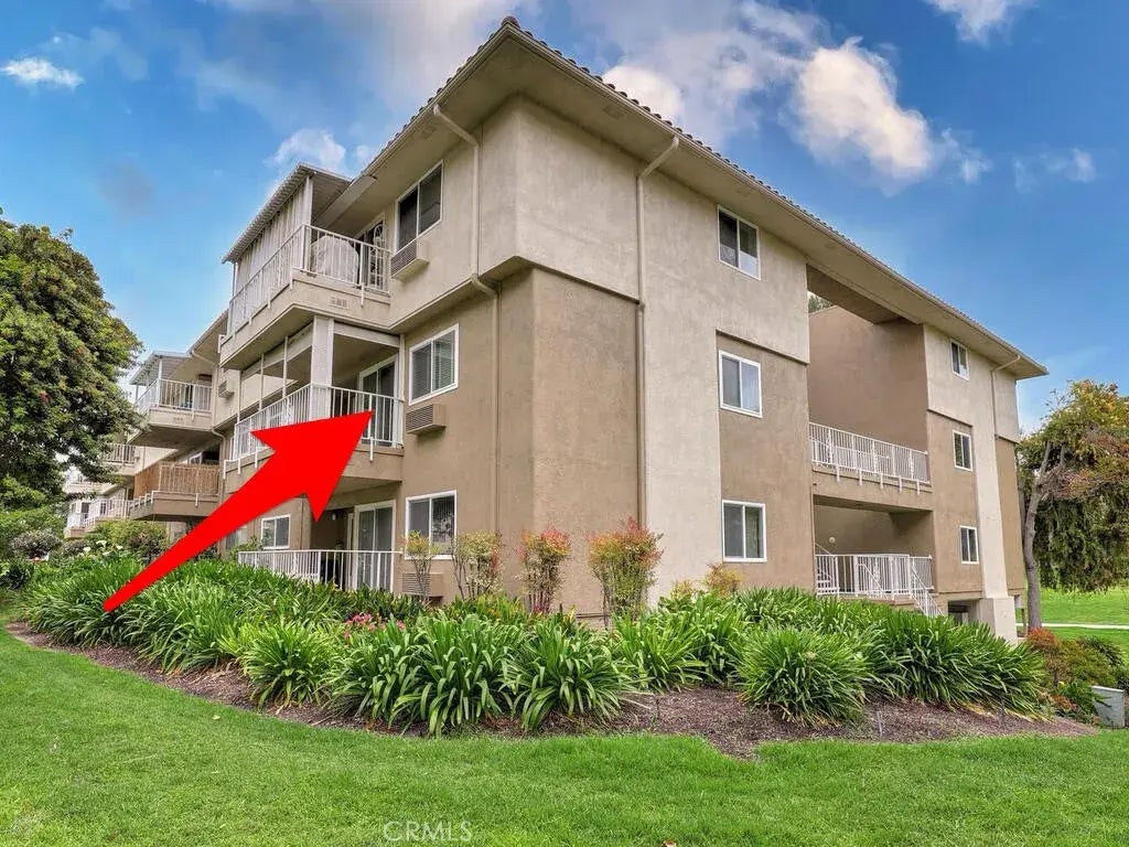 2390 Via Mariposa West 2e, Laguna Woods