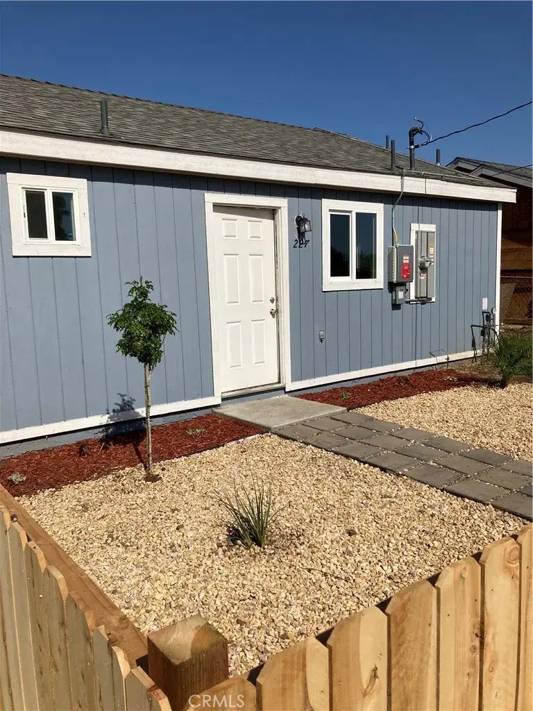 227 S Magnolia Avenue, Farmersville