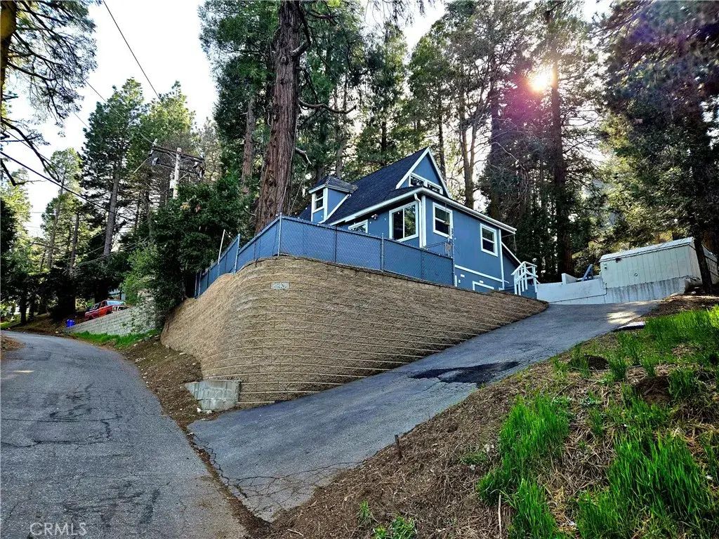 443 Hartman Circle, Cedarpines Park