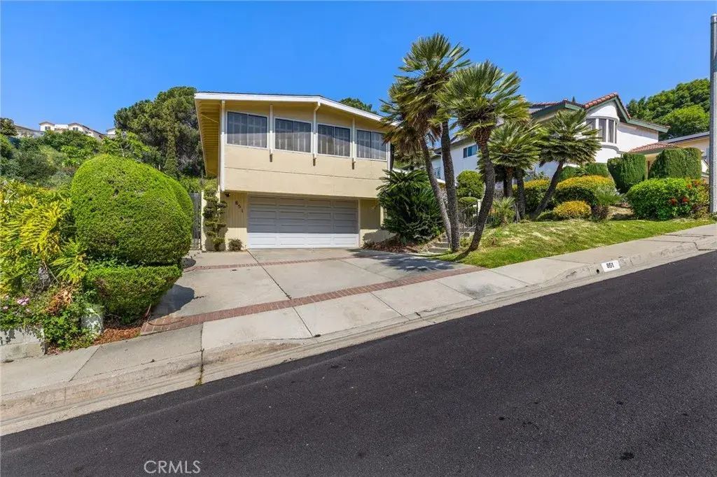 851 Crest Vista Drive, Monterey Park