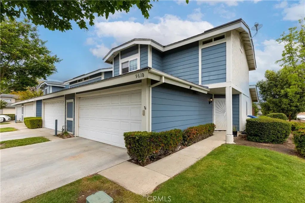 983 Elsa Court D, Corona