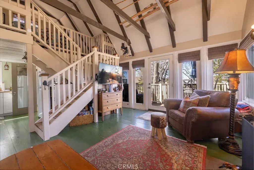 32950 Canyon Drive, Green Valley Lake