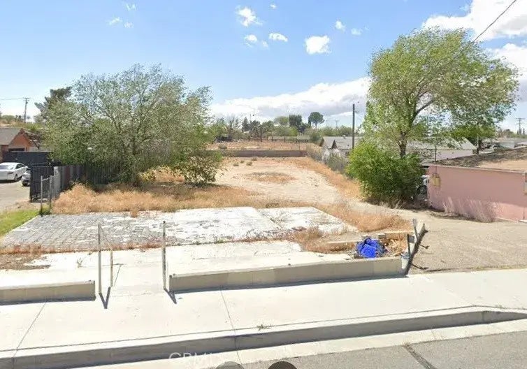 14276 Hesperia, Victorville