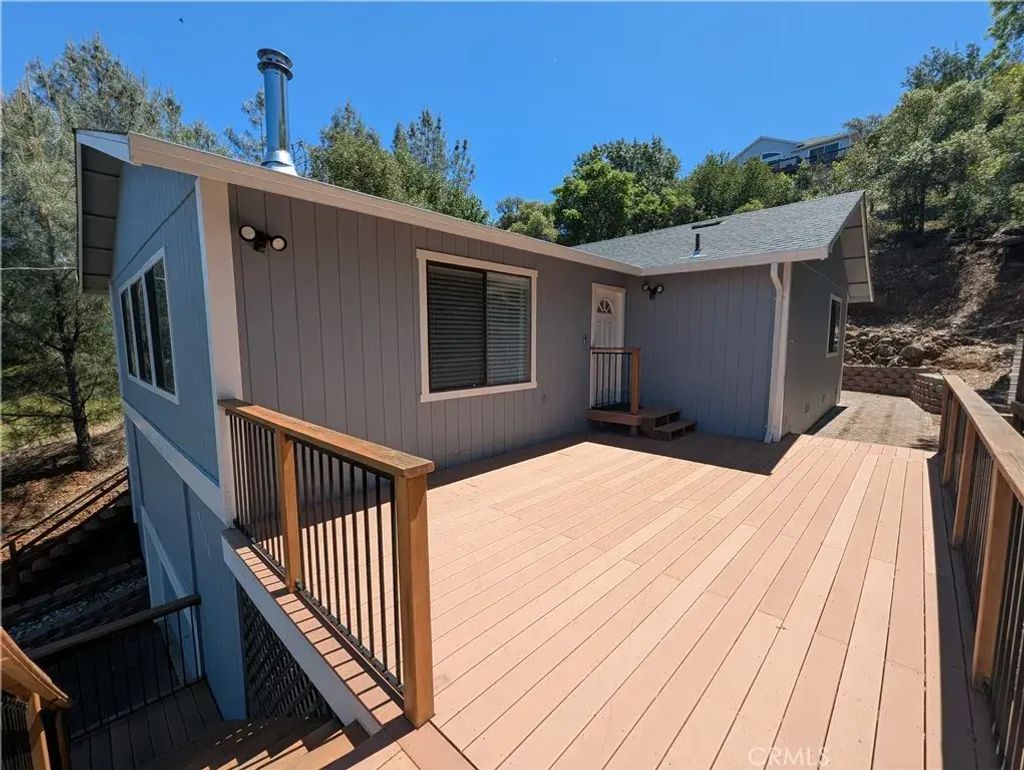 9723 Fairway Drive, Kelseyville