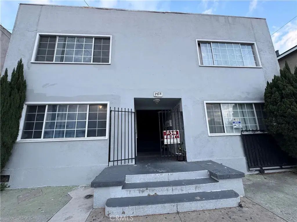 1432 Cherry, Long Beach