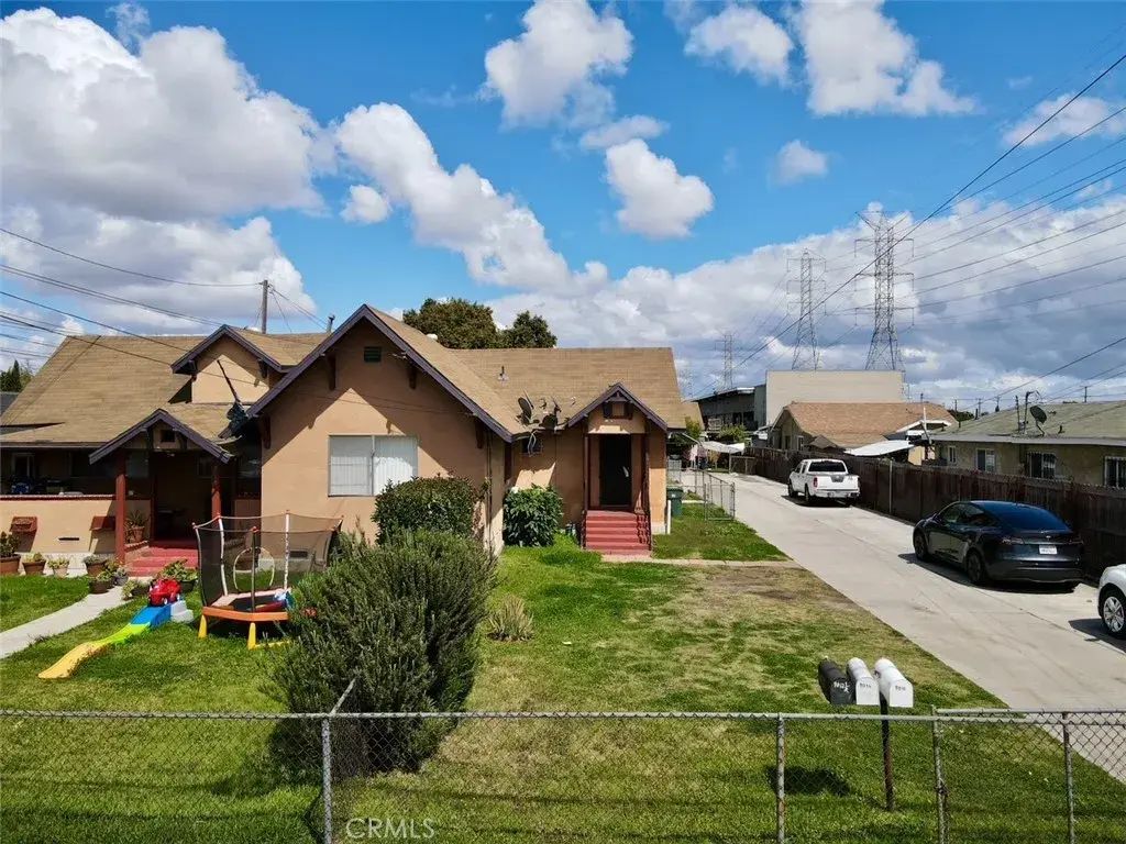 9014 S Fir Avenue, Los Angeles