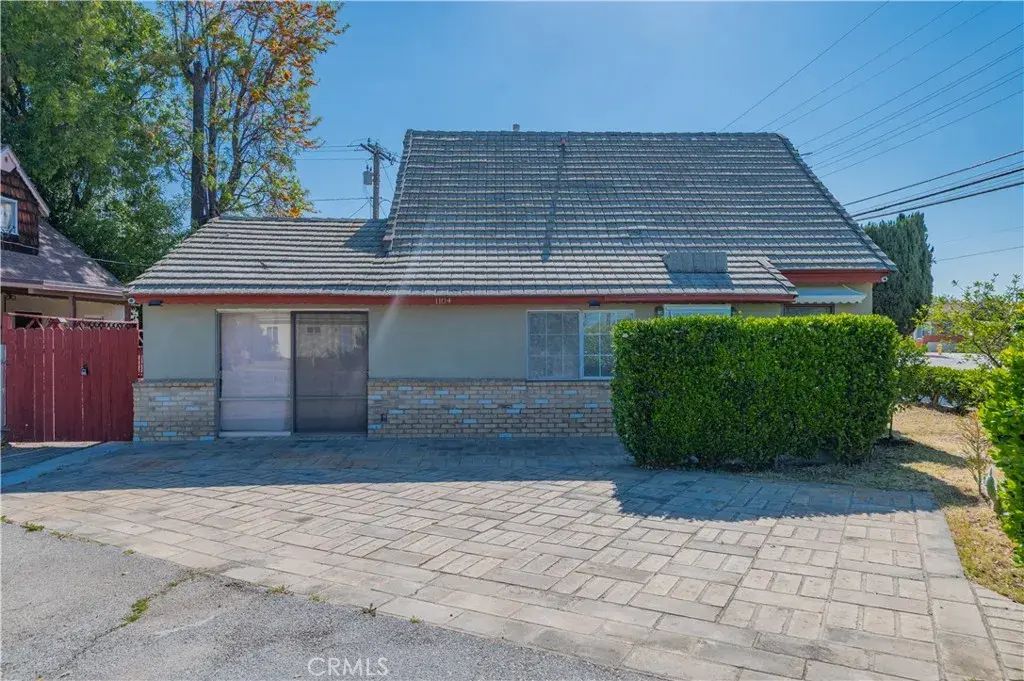 1104 N Fairvalley Avenue, Covina