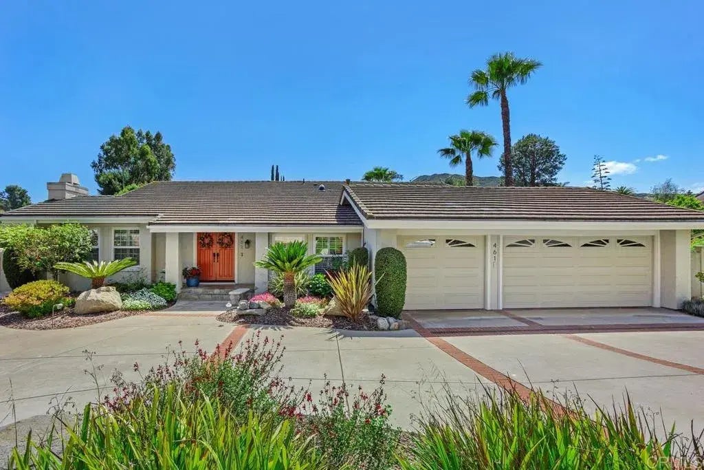 461 Avenida Adobe, Escondido