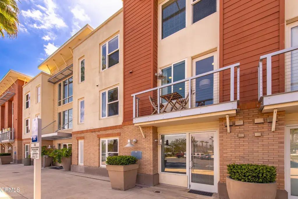 1901 Victoria Avenue 107, Oxnard