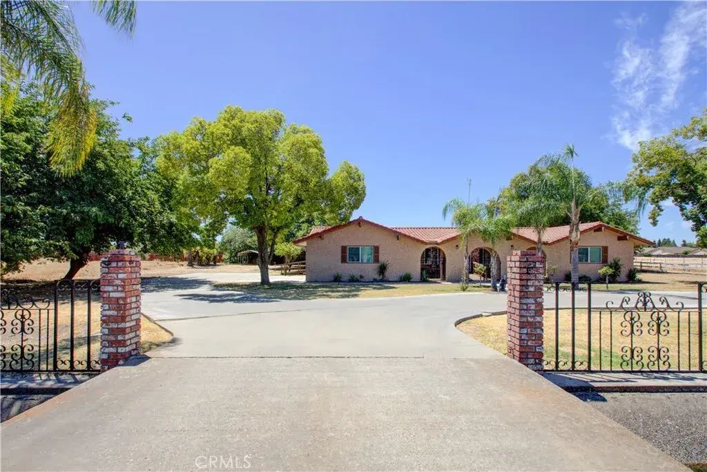 2540 E Childs Avenue, Merced