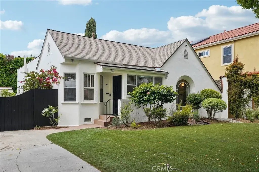 2351 Camden Avenue, Los Angeles
