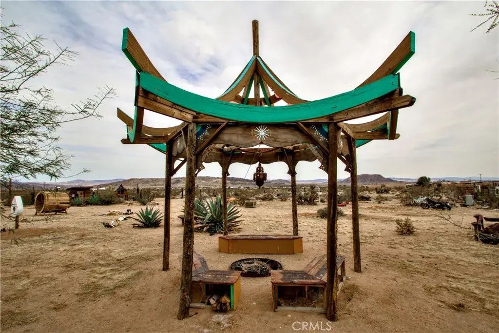 1919 Acoma Trail, Landers