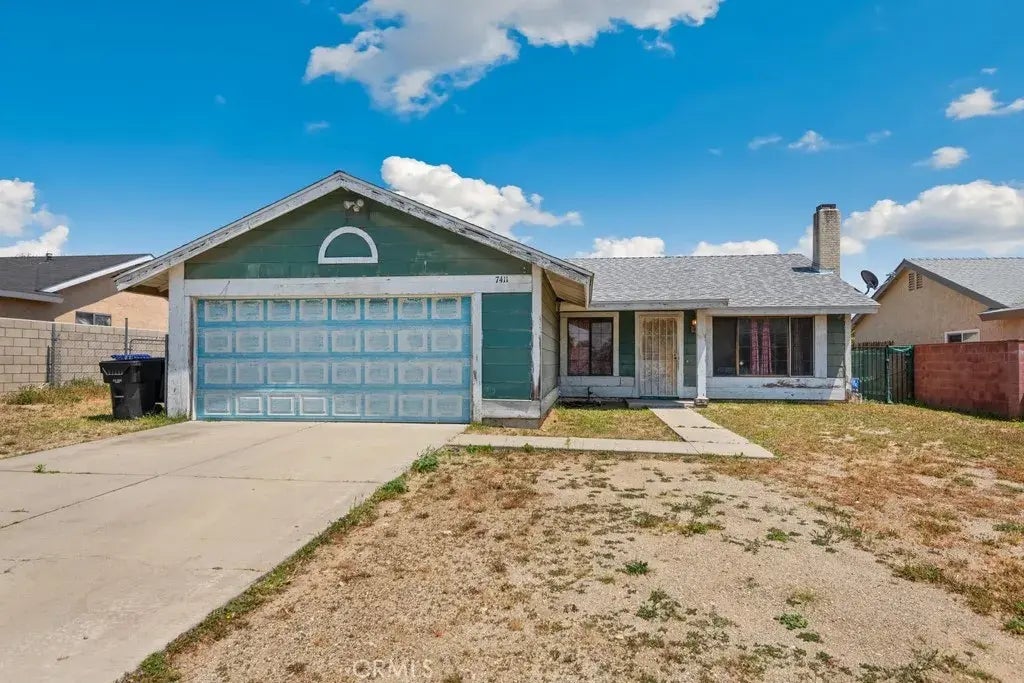 7411 Oleander Avenue, Fontana