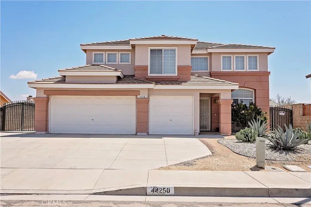 44250 62nd Street West, Lancaster