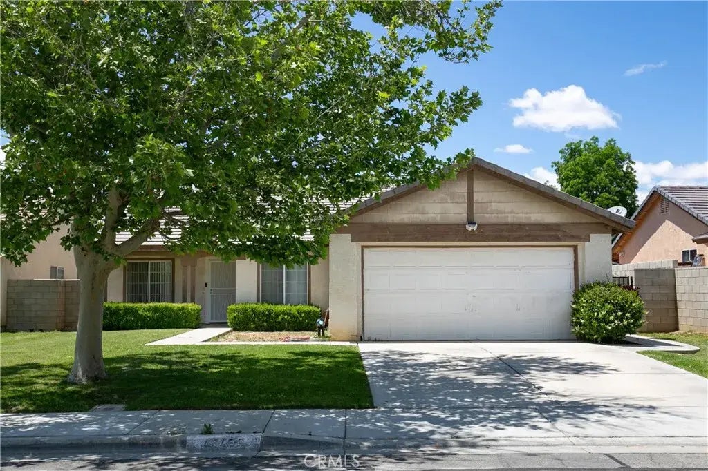 45451 Pickford Avenue, Lancaster