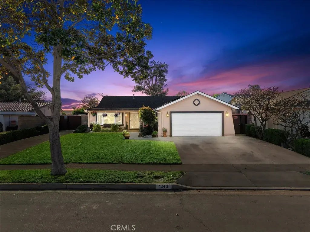 1243 Verona Place, Placentia