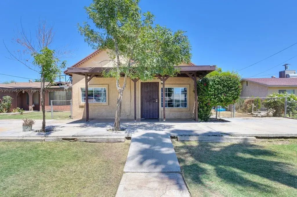 1109 B Street, Brawley
