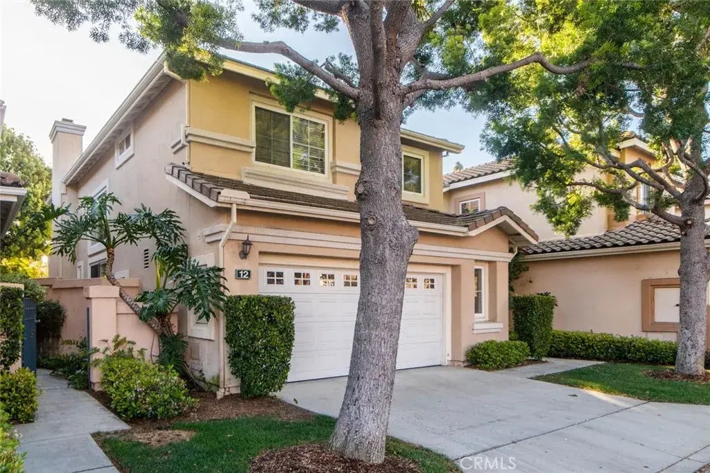 12 Santa Monica, Irvine