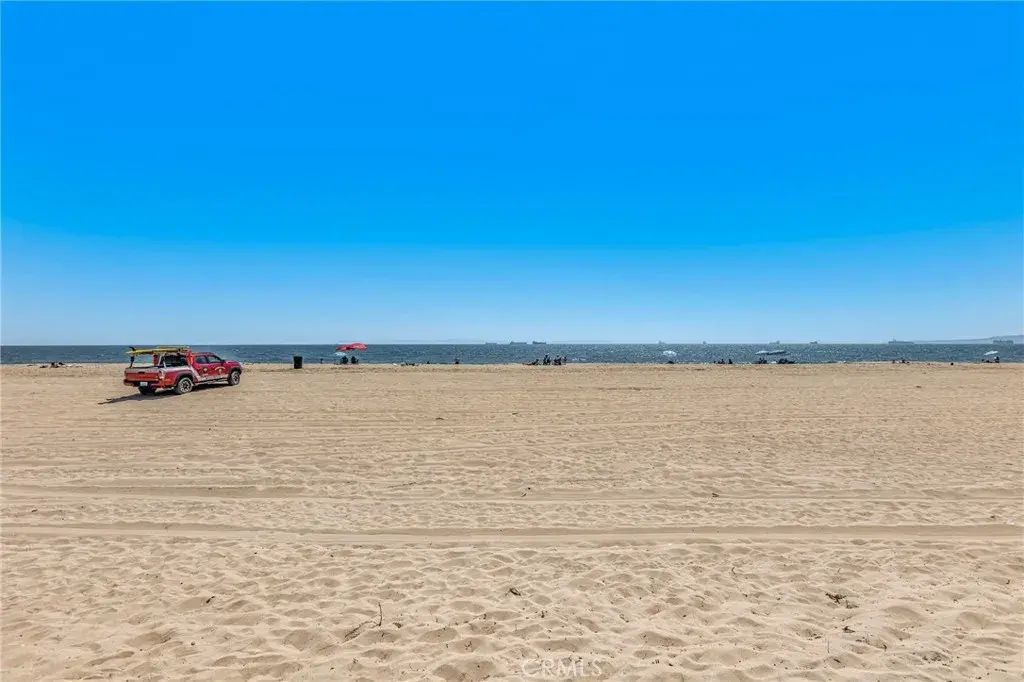 16887 S Pacific Avenue, Sunset Beach