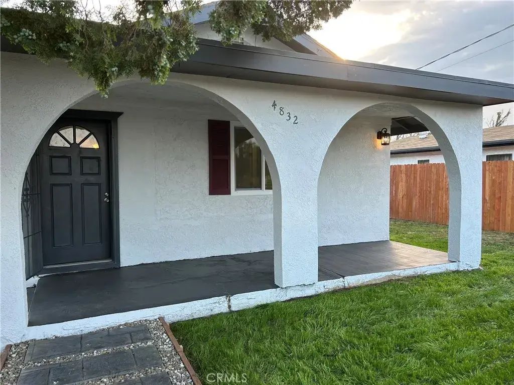 4832 Mitchell Avenue, Riverside