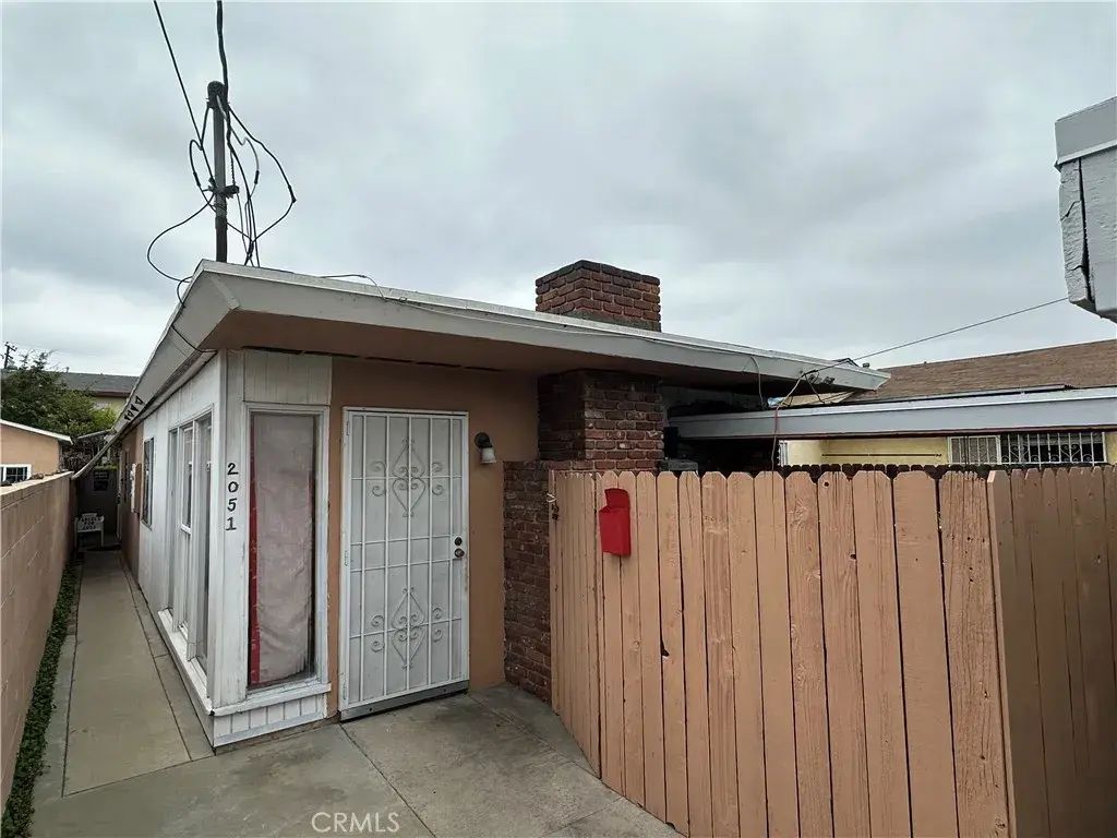 2051 E Harding Street, Long Beach