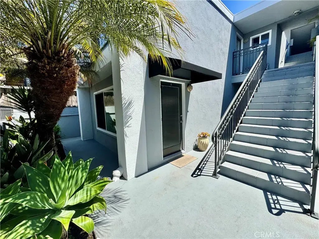 970 Glenneyre Street B, Laguna Beach