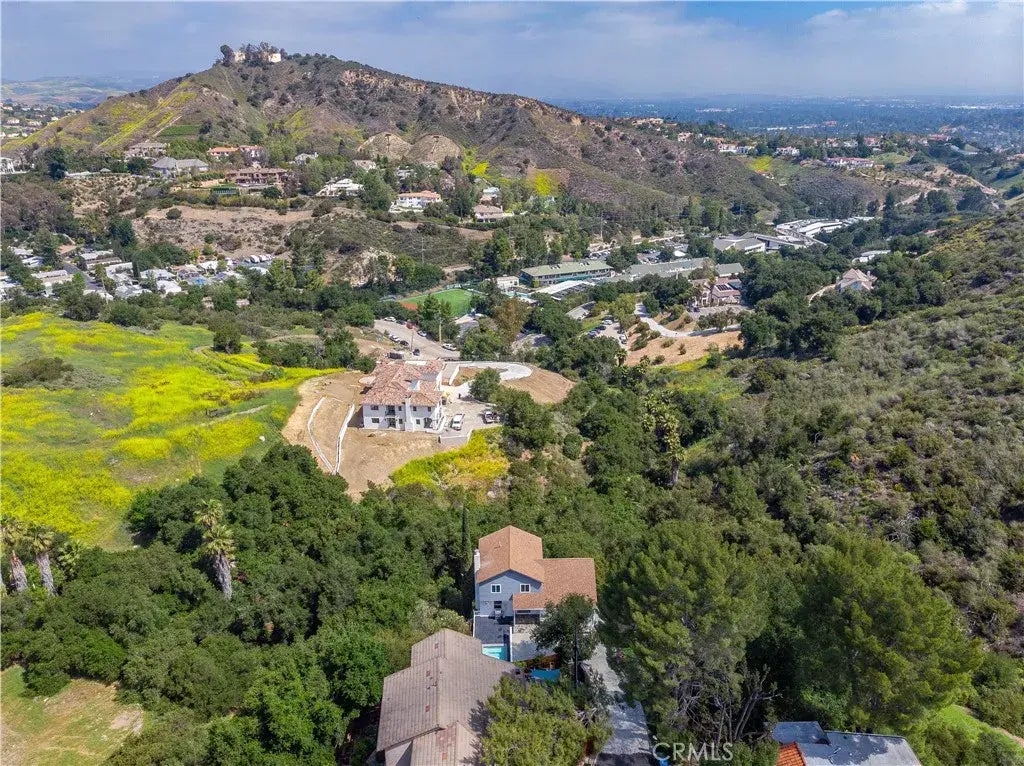 Photo of Listing #SR25099933