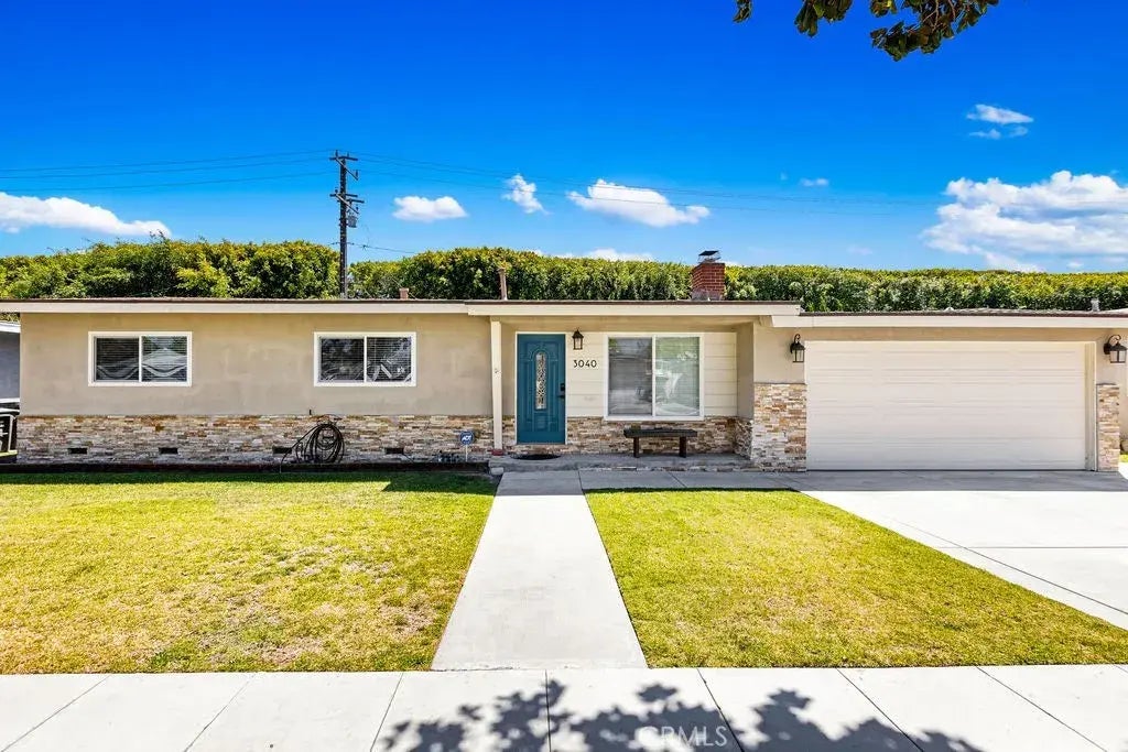 3040 E Harding Street, Long Beach