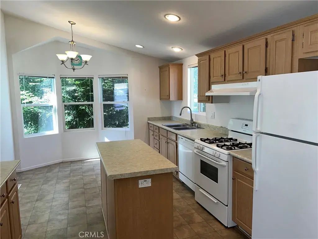 1226 Main 14, Cambria